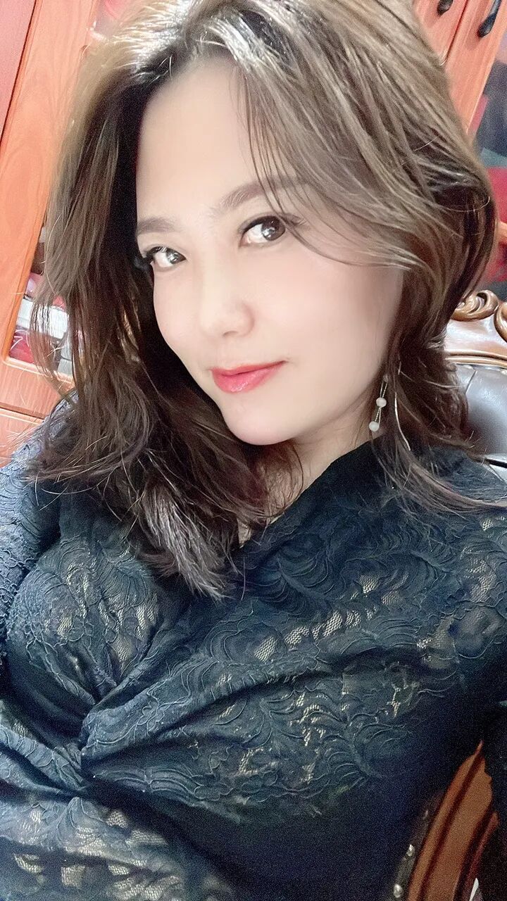 虎泉的一个丰满妹子